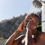 Ducha fría, relajarse después de entrenar