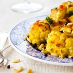 Medallones de cerdo con salteado de coliflor