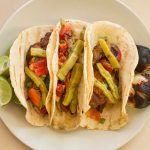 Tacos de coliflor asada